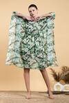 Buy_Divi By Sonal Khandelwal_Green Georgette V-neck Wild Apple Print Kaftan _Online_at_Aza_Fashions