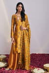 Buy_Drishti & Zahabia_Yellow Dupion Silk Embroidery Round Floral Print Kurta Set _at_Aza_Fashions