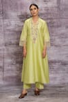 Buy_Label Niti Bothra_Green Chanderi Silk Embroidered Thread Work V Neck Floral Kurta And Palazzo Set _Online_at_Aza_Fashions