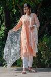 Buy_Saksh_Peach Chikankari Kurta_at_Aza_Fashions
