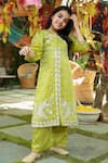 Buy_Littleens_Green Shaadmaani Embroidered Kurta Set For Girls_at_Aza_Fashions