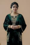 Buy_Gul By Aishwarya_Green Velvet Embroidered Zardozi Notched Round Neck Kurta Set _Online_at_Aza_Fashions