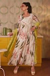 Buy_House Of Hiya_White Anarkali Chanderi And Shantoon Lining Dupatta Mul Printed With  _at_Aza_Fashions