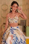House Of Hiya_White Blouse And Lehenga Chanderi & Shantoon Lining Dupatta Printed Set _Online_at_Aza_Fashions
