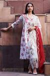 Buy_Amrita Thakur_White Kurta Chanderi Pant Cotton Embroidery V Neck Printed Set _at_Aza_Fashions