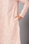 Hilo Design_Peach Dupion Floral Tiyaan Embroidered Kurta _at_Aza_Fashions