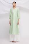 Buy_Huemn_Green Silk Chanderi V Neck Kurta Set  _Online_at_Aza_Fashions