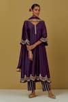 Buy_Ikshita Choudhary_Purple Chanderi Silk Embroidered Floral V Neck Kurta Pant Set _at_Aza_Fashions