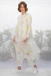 Buy Arcvsh By Pallavi Singh White Cotton, Chanderi, Linen Kurta Round Pant Set at Aza Fashions Buy_Arcvsh By Pallavi Singh_White Cotton, Chanderi, Linen Kurta Round Pant Set _at_Aza_Fashions