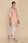 Anju & Harleen_Peach Silk Chanderi Leaf Neck Embroidered Kurta Set For Women_Online_at_Aza_Fashions