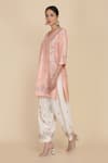 Buy_Anju & Harleen_Peach Silk Chanderi Leaf Neck Embroidered Kurta Set For Women_Online_at_Aza_Fashions