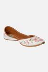 Imlee Jaipur White Embroidered Floral Juttis Online at Aza Fashions Imlee Jaipur_White Embroidered Floral Juttis _Online_at_Aza_Fashions
