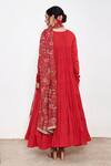 Shop_Itraake_Red Mul Printed Floral Keyhole Raag Anarkali Set With Chanderi Dupatta _at_Aza_Fashions