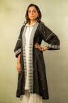 Buy_Ibai_Black Handwoven Jamdani Jacket_at_Aza_Fashions