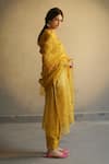 Begum_Yellow Kurta And Pant Tissue Dupatta Organza Inner Mulmul V Embroidered Set _Online_at_Aza_Fashions
