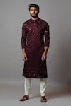 Buy_Paarsh_Purple Linen Satin Embroidered Pintuck Filigree Mirror Work Kurta Set For Men_at_Aza_Fashions