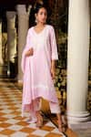 Buy_Enaarah_Pink Cotton Embroidered Lace Work V Neck Meadow Kurta  _at_Aza_Fashions