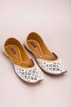 Kasually Klassy White Mirror Work Juttis Online at Aza Fashions Kasually Klassy_White Mirror Work Juttis_Online_at_Aza_Fashions
