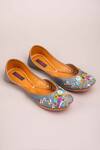 Kasually Klassy_Grey Leather Bird Embroidered Juttis_Online_at_Aza_Fashions