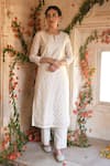 Buy_KARAJ JAIPUR_White Kurta And Dupatta Chanderi Pant Cotton Embroidery Round Set _Online_at_Aza_Fashions