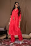Buy_Label Kinjal Modi_Peach Cotton Silk Bandhani V Neck Pintucked Tunic And Pant Set _at_Aza_Fashions