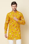 Buy_Spring Break_Yellow Linen Printed Kurta _Online_at_Aza_Fashions