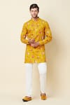 Buy_Spring Break_Yellow Linen Printed Kurta _at_Aza_Fashions