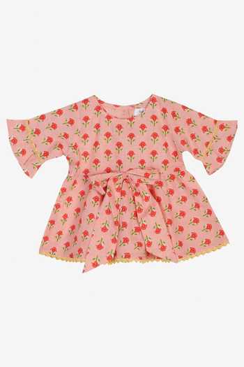 Saka Designs_Peach Cotton Printed Night Suit Set _Online_at_Aza_Fashions