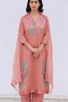 Oja_Pink Kurta And Stole Handloom Tissue Silk, Pant Linen Satin Floral Applique Set _Online_at_Aza_Fashions