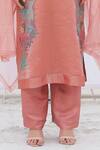 Buy_Oja_Pink Kurta And Stole Handloom Tissue Silk, Pant Linen Satin Floral Applique Set _Online_at_Aza_Fashions