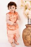 Buy_Little Bansi_Peach 100% Cotton Printed Animal Bundi And Kurta Set _at_Aza_Fashions