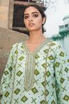 Buy_Label Earthen_Green Chanderi Silk V Neck Kurta Set _at_Aza_Fashions