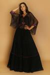 Buy_k-anshika_Black Georgette V Neck Printed Kaftan And Lehenga Set _at_Aza_Fashions