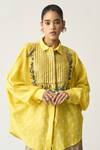 Buy_Itrh_Yellow Silk Chanderi Bandhani Slim Collar Divy Tunic_Online_at_Aza_Fashions