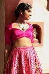 Buy_Weaver Story_Pink Woven Floral Sweetheart Neck Silk Banarasi Bridal Lehenga Set _Online_at_Aza_Fashions