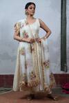 Latha Puttanna_White Silk Embroidered Dupatta _Online_at_Aza_Fashions