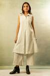 Ibai_White Handwoven Pure Cotton Muslin Straight Collar Printed Tunic _Online_at_Aza_Fashions
