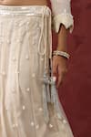 Buy_MINAKI_Off White Net Embroidery Sequins V Neck Art Deco Bridal Lehenga Set _Online_at_Aza_Fashions