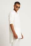 Shop_Son of A Noble Snob_White 100% Linen Plain Ambar Asymmetric Kurta  _Online_at_Aza_Fashions