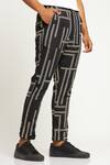Buy Son Of A Noble Snob Black 100% Linen Printed Maze Toco Trouser Online at Aza Fashions Buy_Son Of A Noble Snob_Black 100% Linen Printed Maze Toco Trouser_Online_at_Aza_Fashions