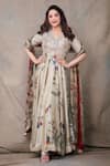 Buy_Archana Jaju_Beige Organza Silk Hand Painted Floral V Neck Kalamkari Anarkali Set _at_Aza_Fashions