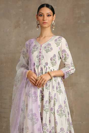 Buy_Maison Shefali_Purple Cotton V Neck Floral Print Anarkali Set _Online_at_Aza_Fashions
