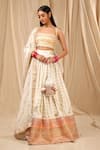 Buy_Masaba_Ivory Raw Silk Printed Wallflower Scallop Neck Oasis Lehenga Set _at_Aza_Fashions