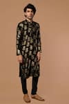 Shop_Masaba_Black Crepe Foil Print Tropical Floral Banana Kurta  _Online_at_Aza_Fashions