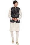 Buy_Mayank Modi - Men_Grey Geometric Print Nehru Jacket_Online_at_Aza_Fashions