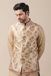 Buy_Tarun Tahiliani_Gold Moonga Brocade Bundi _at_Aza_Fashions