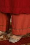 Pouli Pret_Maroon Soft Cotton Silk Muslin Boat Embroidered Kurta Set _at_Aza_Fashions