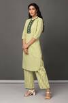 Buy_NUHH_Green 100% Cotton Mandarin Collar Printed Kurta And Pant Set _Online_at_Aza_Fashions