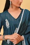 NUHH_Green Chanderi And Cotton V Neck Kurta Set _at_Aza_Fashions