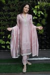 Buy_Pairaahan_Pink Kurta Premium Silk Mandarin Collar Set _at_Aza_Fashions